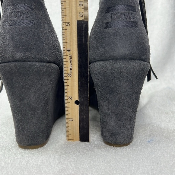 TOMS, gray suede wedges - Picture 3 of 10
